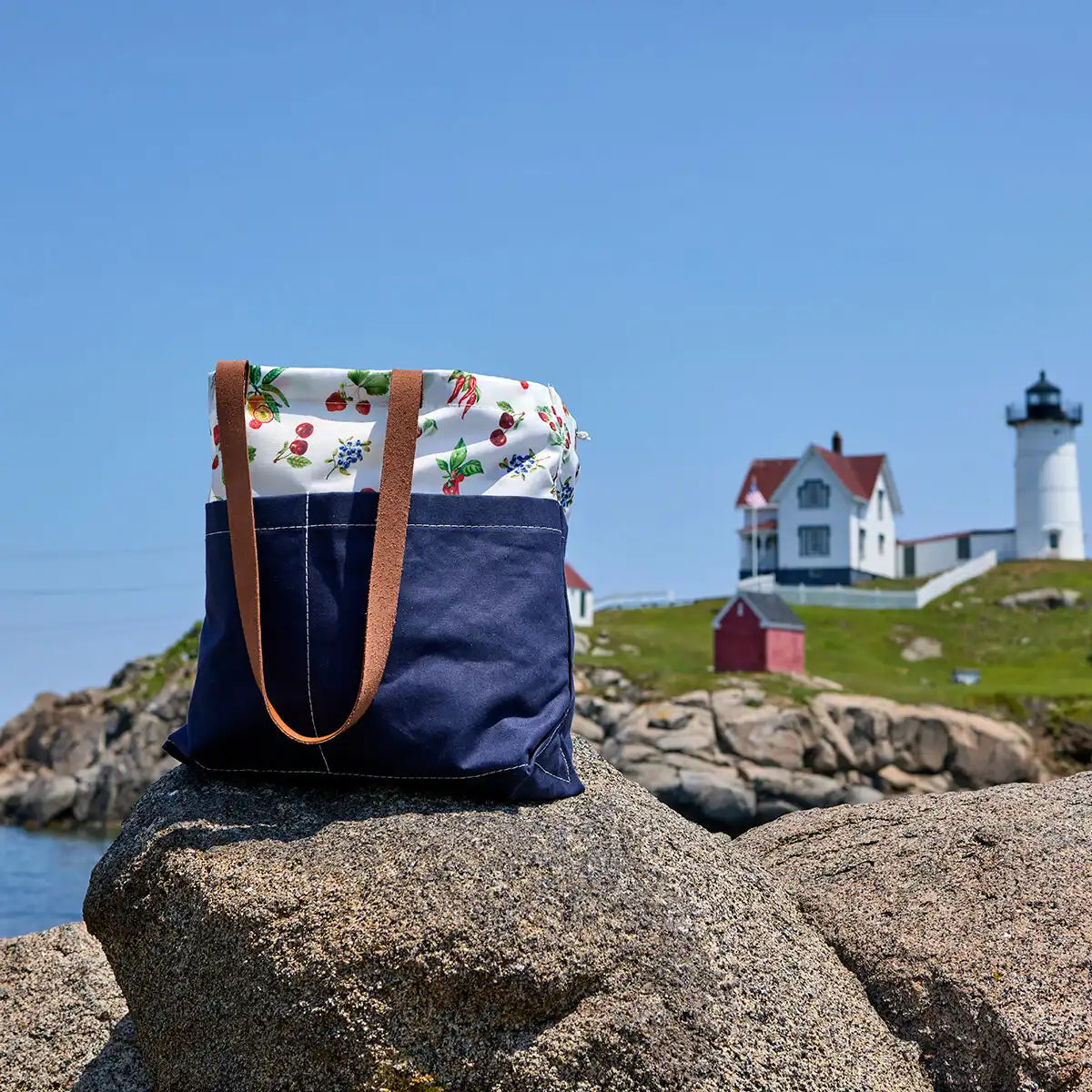 Sea Bags® Botanicals Market Tote Bag in Navy
